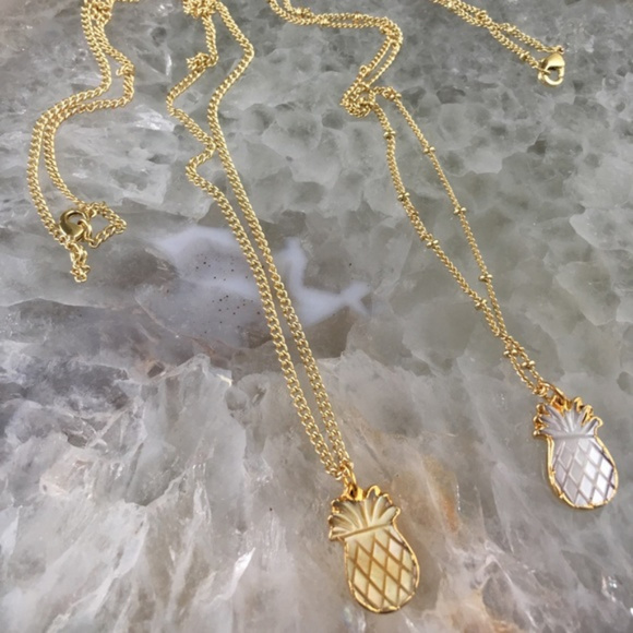 Pineapple necklace - Picture 3 of 7